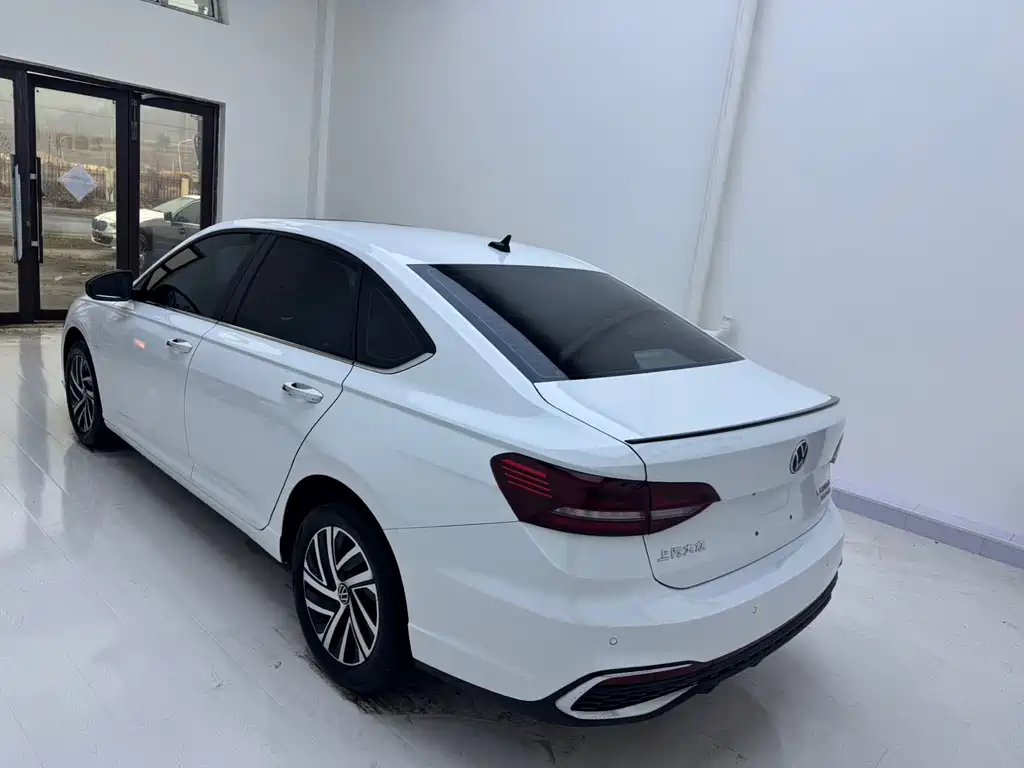 Volkswagen Lavida фото 4