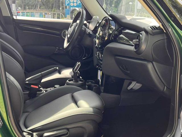 MINI 1.5T COOPER Artist фото 3