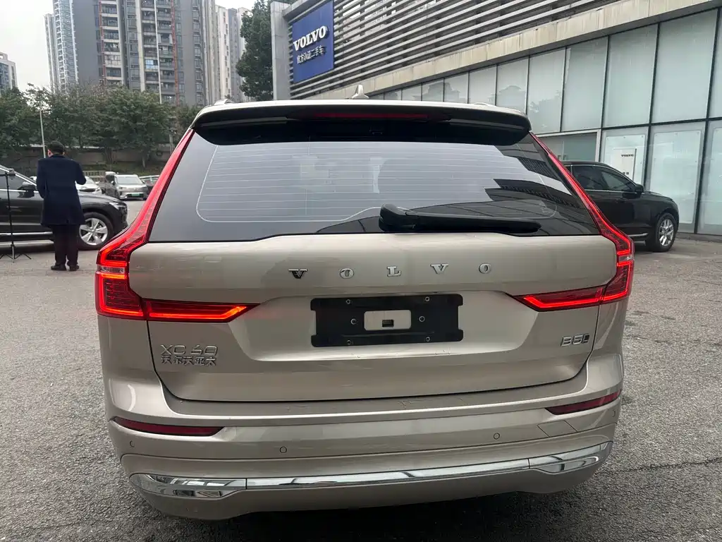 Volvo XC60 фото 7