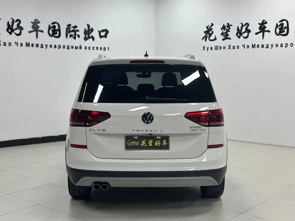 Volkswagen Touran фото 6