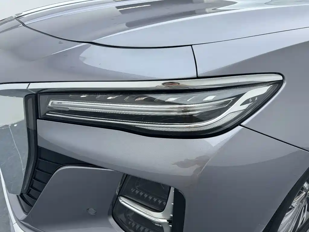 Hongqi H5 фото 8