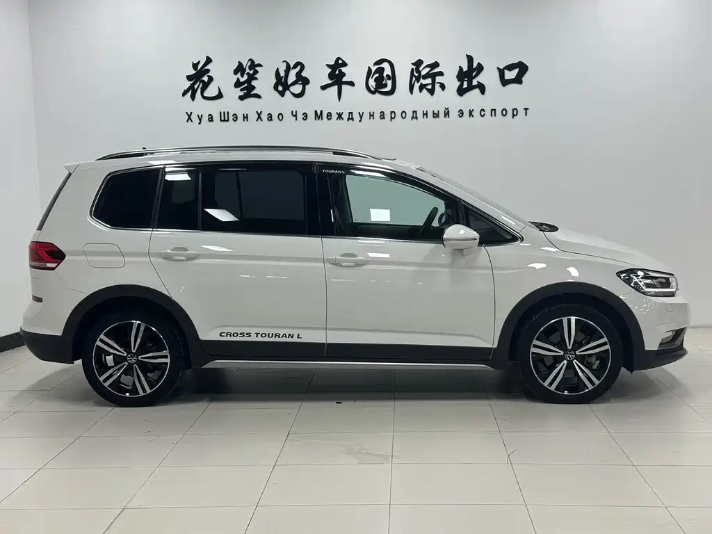 Volkswagen Touran фото 4