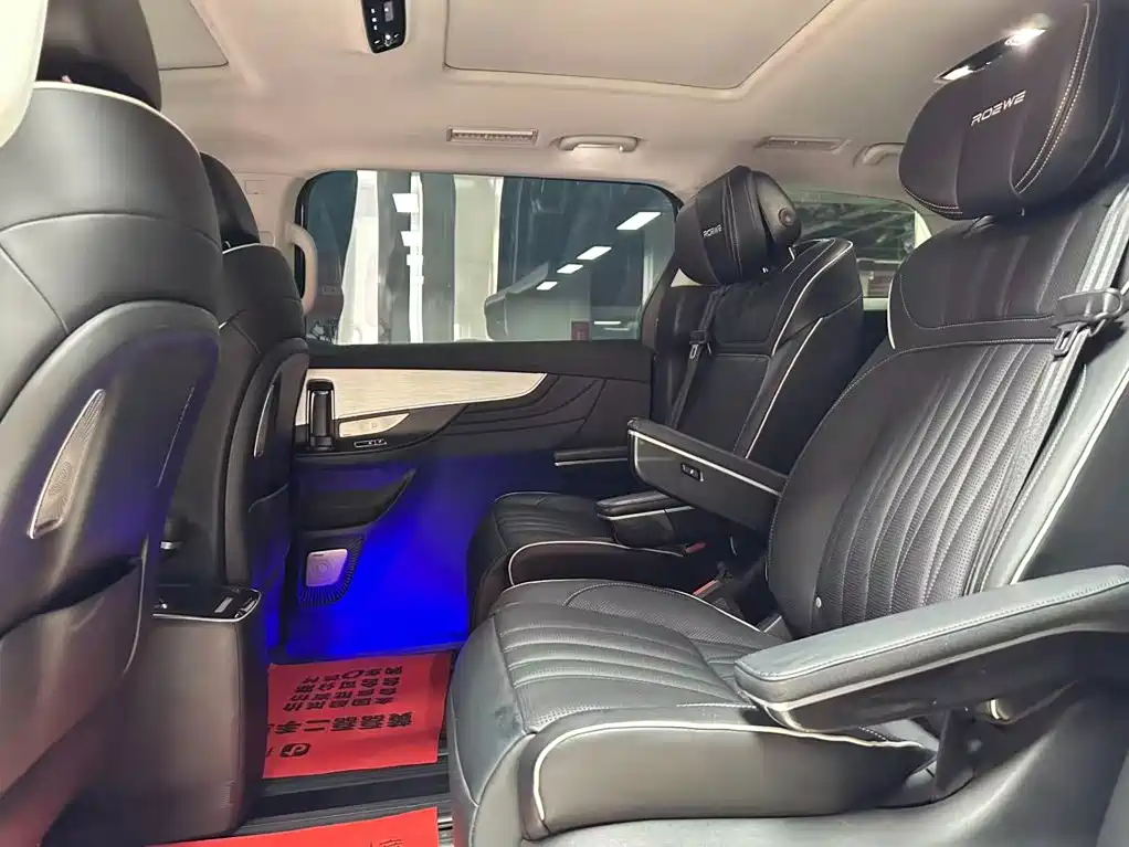 Roewe iMAX8 фото 8