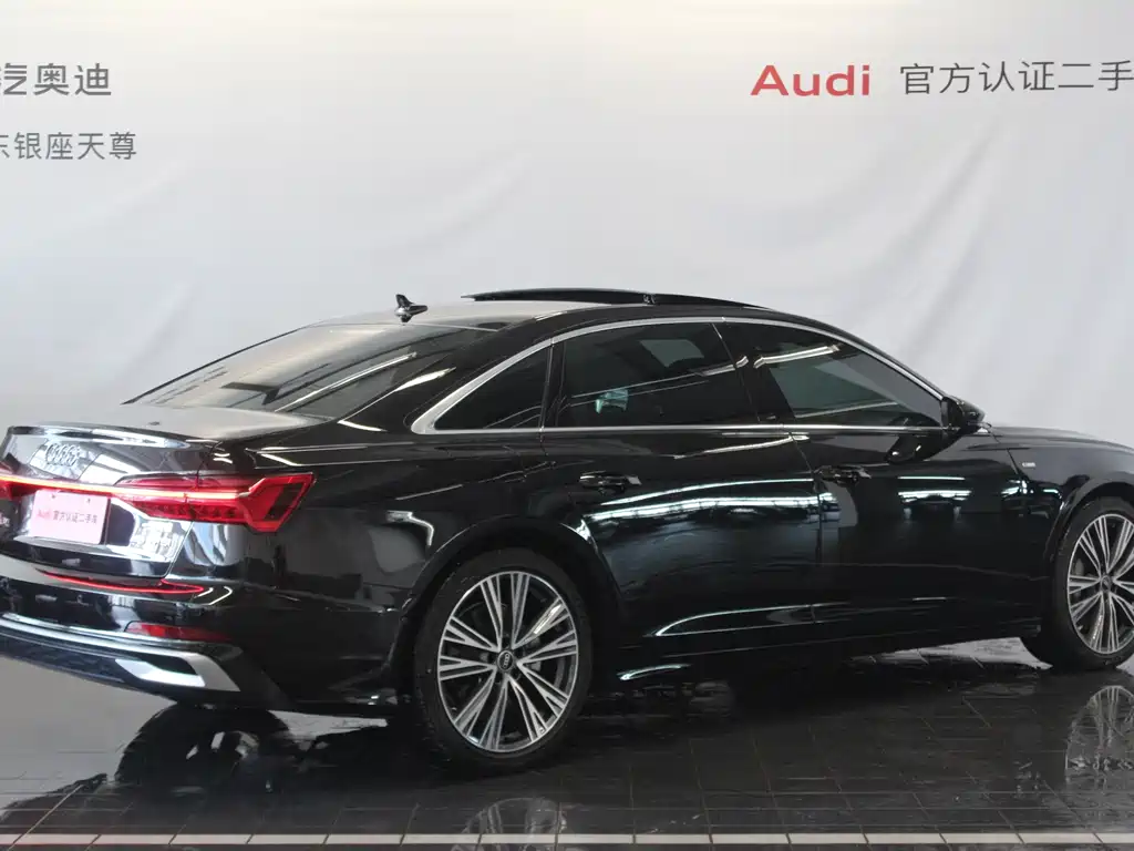 Audi A6L фото 5