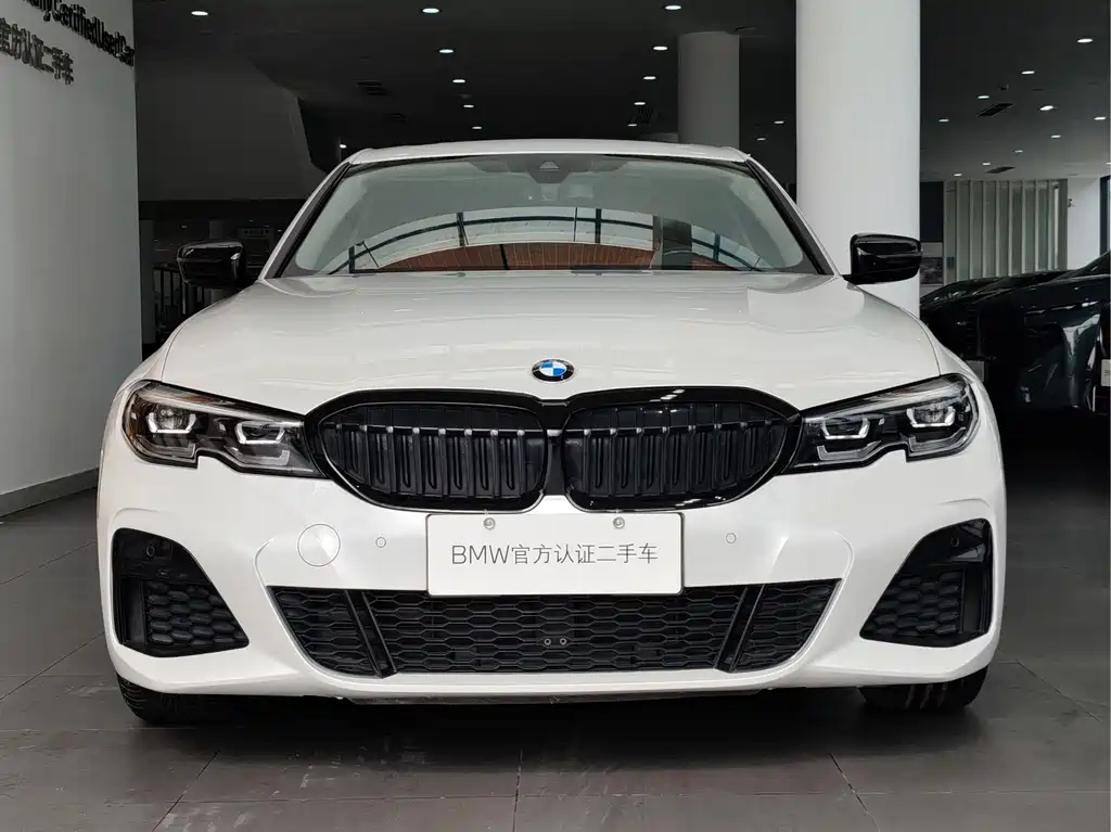 BMW 3 Series фото 2