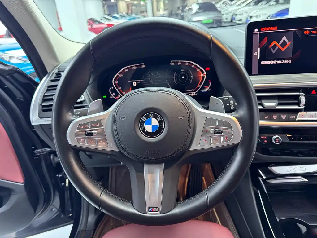 BMW X3 фото 7