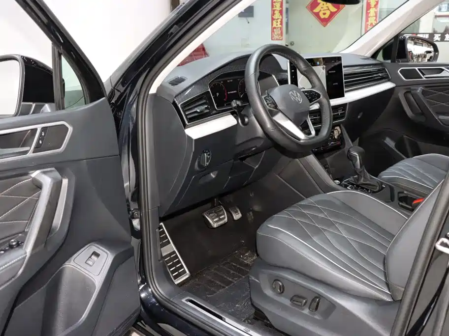 Volkswagen Tiguan L фото 9