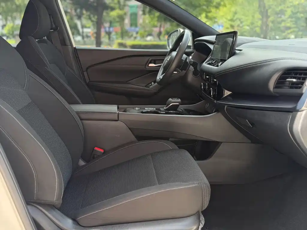 Nissan Qashqai фото 12