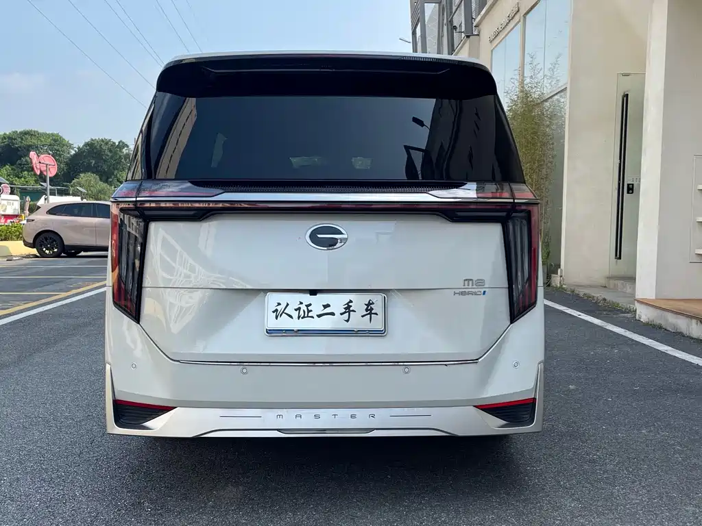 GAC Trumpchi M8 фото 5