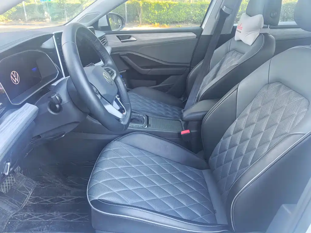 Volkswagen Sagitar фото 8