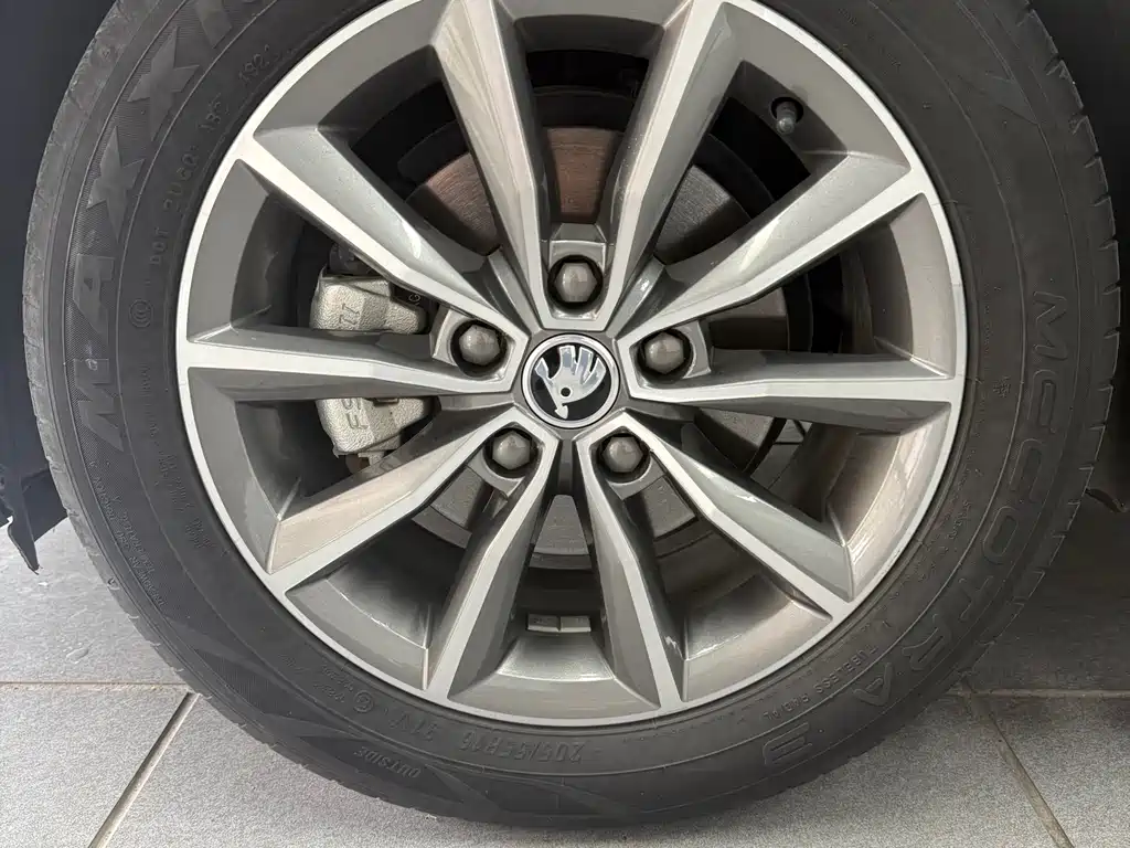 Skoda Octavia фото 7