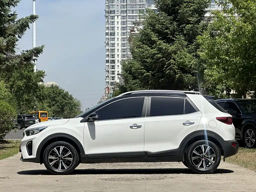 Kia KX1 фото 7