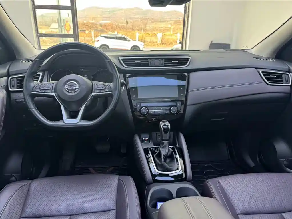Nissan Qashqai фото 10