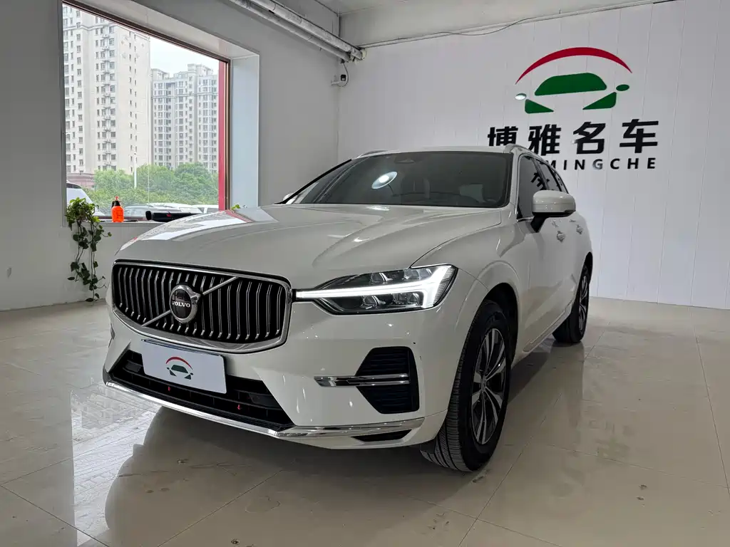 Volvo XC60 фото 3