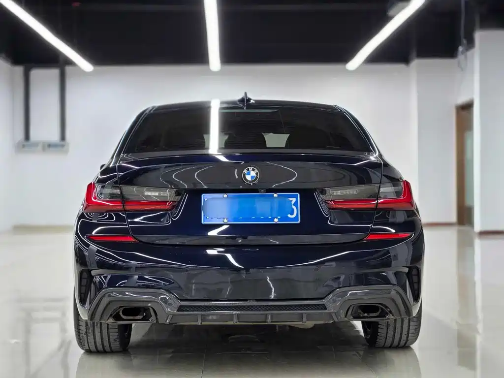 BMW 3 Series фото 8