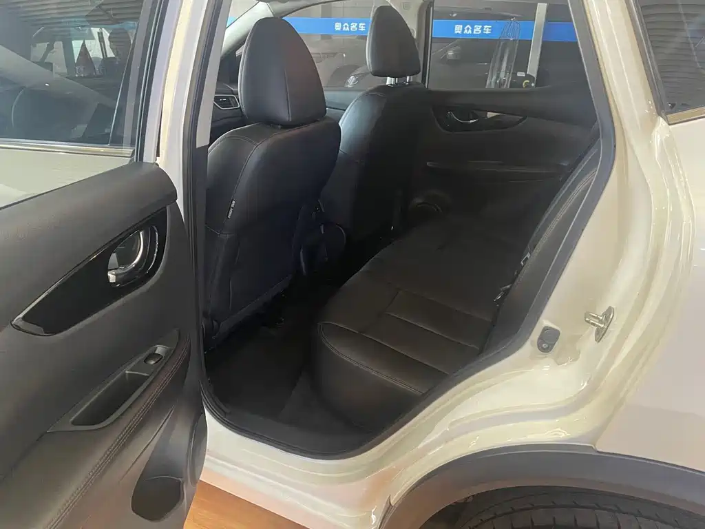 Nissan Qashqai фото 10