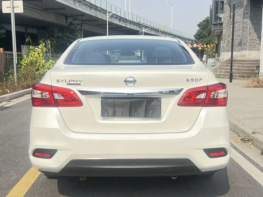 Nissan Sylphy фото 11