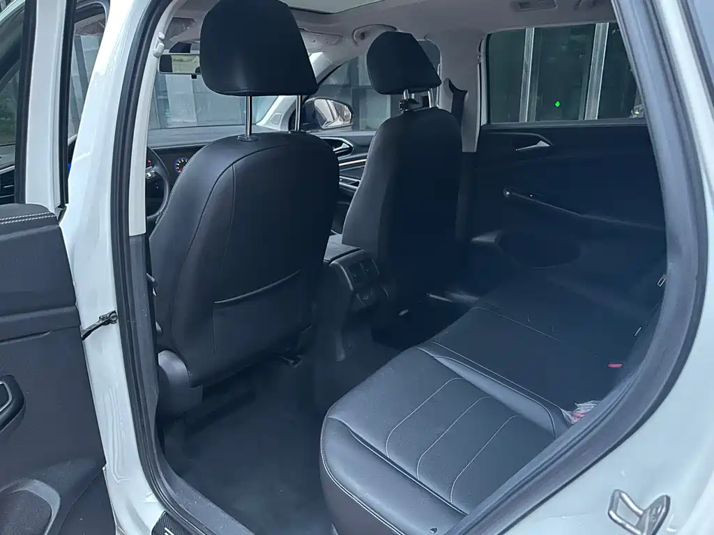 Jetta VS7 фото 5