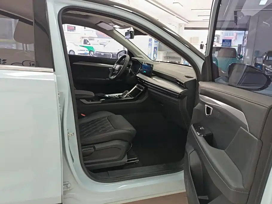 Wuling Wuling Xingchen фото 8