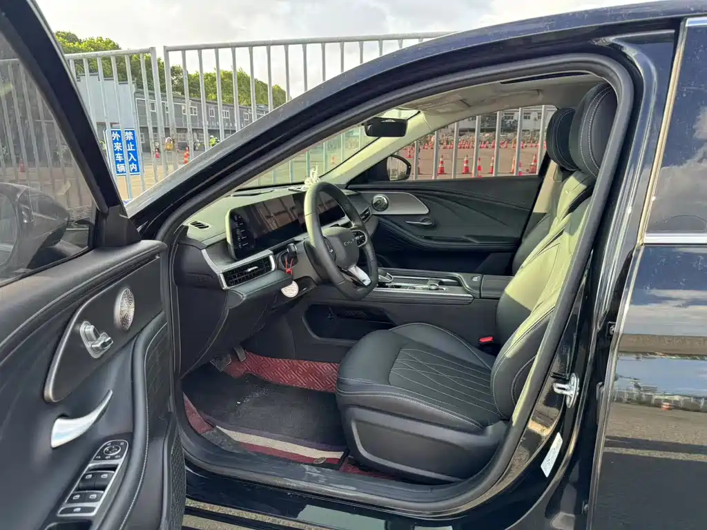 Chery Arrizo 8 фото 4
