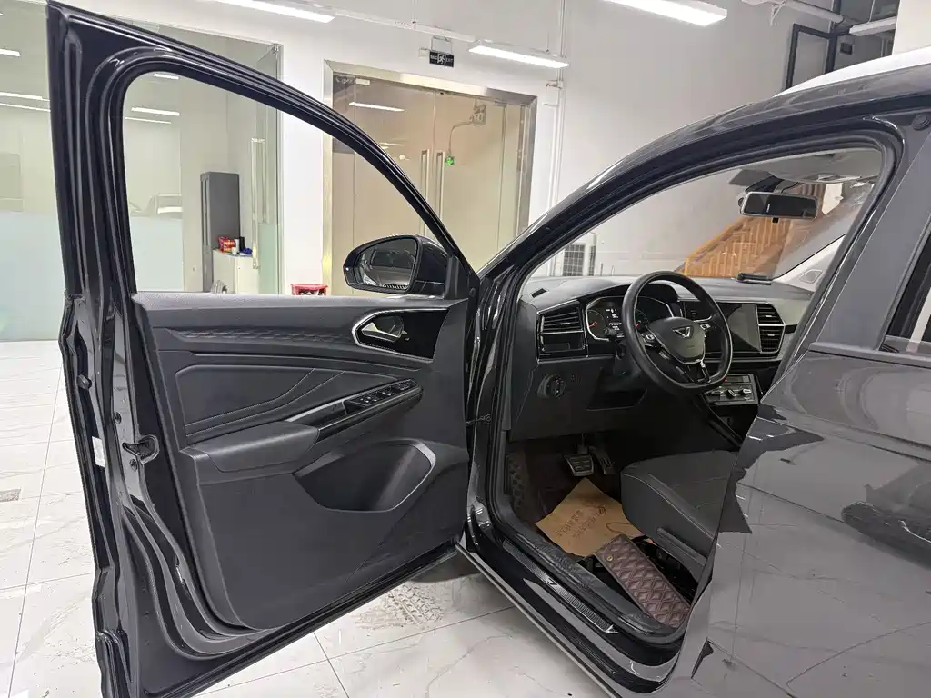 Jetta VS5 фото 8