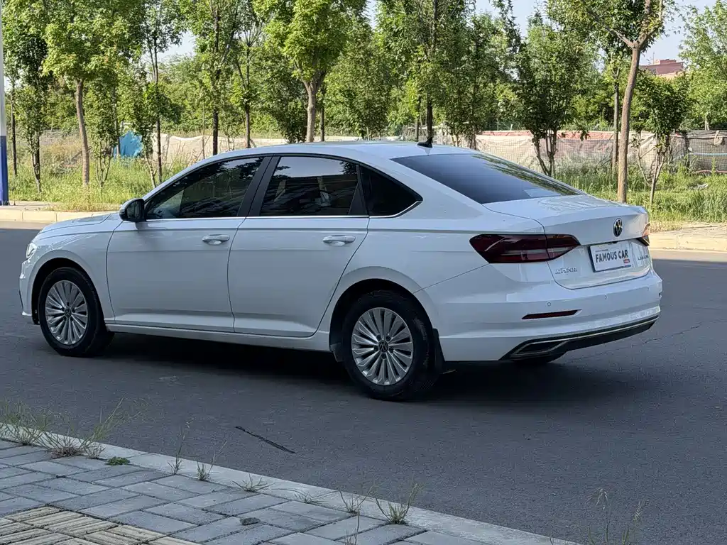 Volkswagen Lavida фото 6