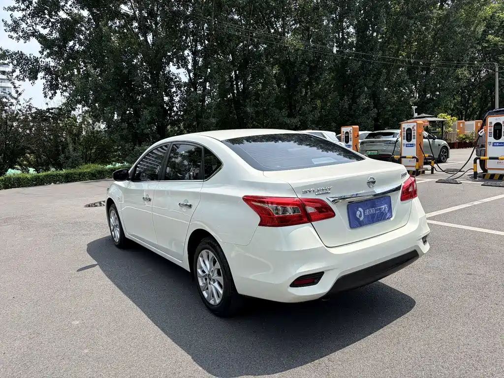 Nissan Sylphy фото 12