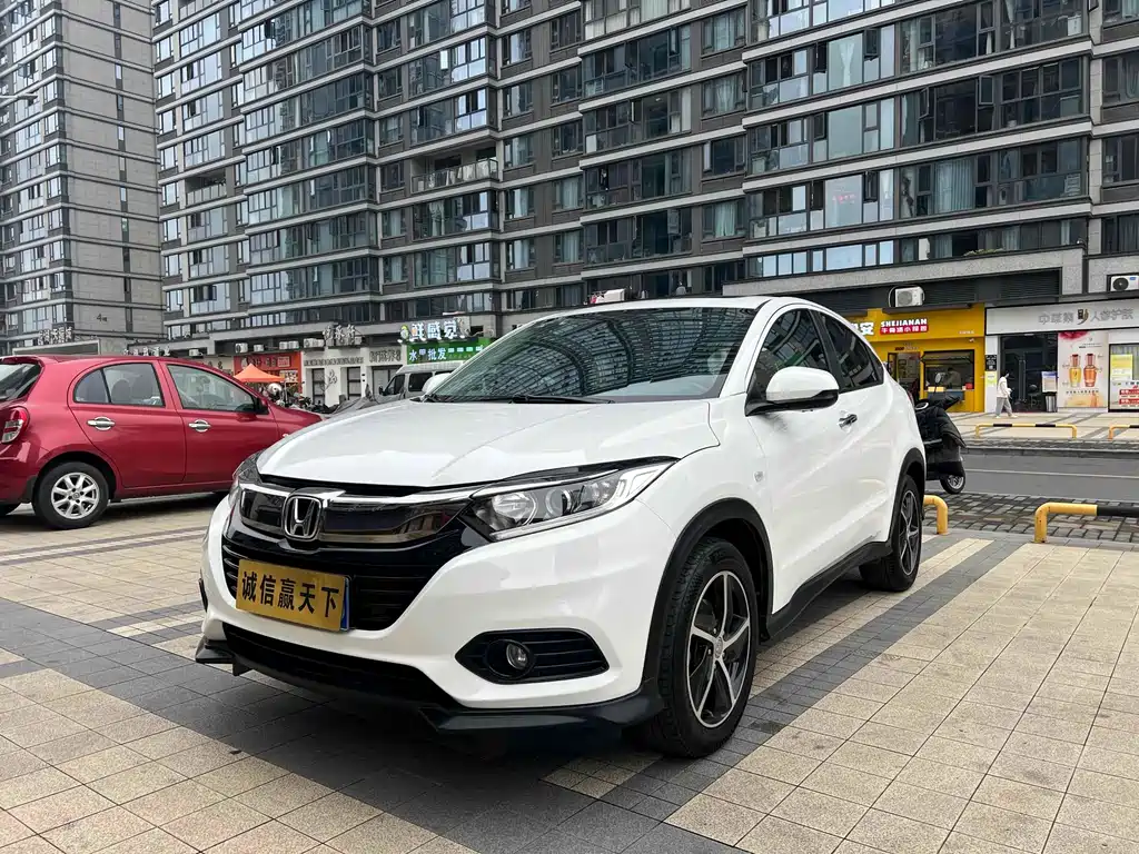 Honda Vezel 2022 — фото автомобиля