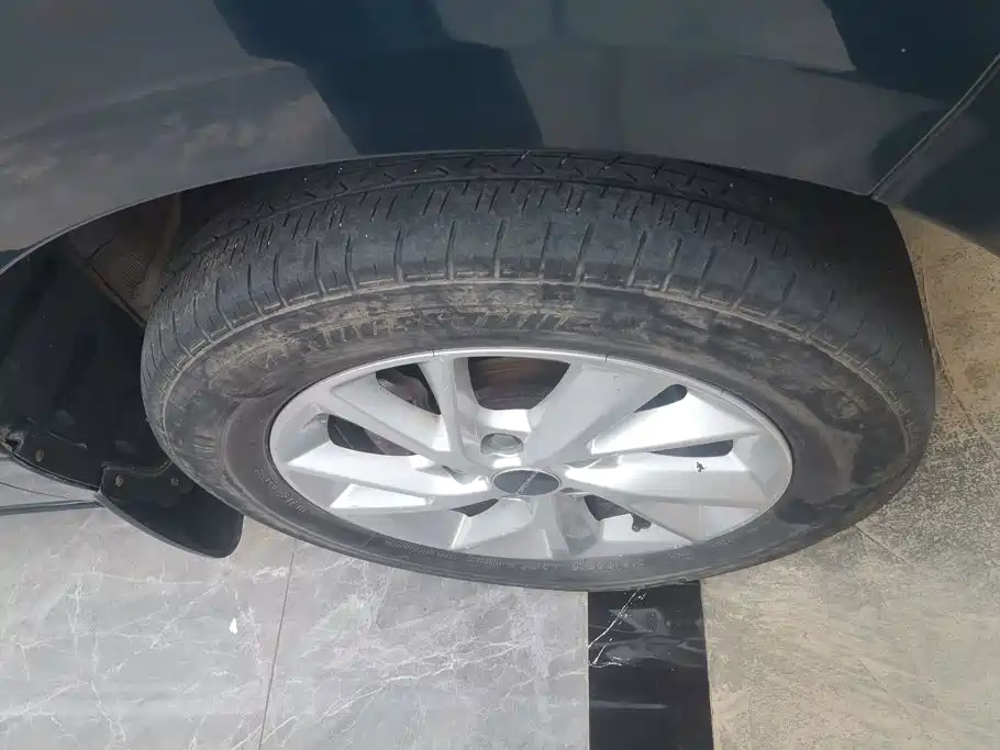 Dongfeng Forthing PLUS фото 6