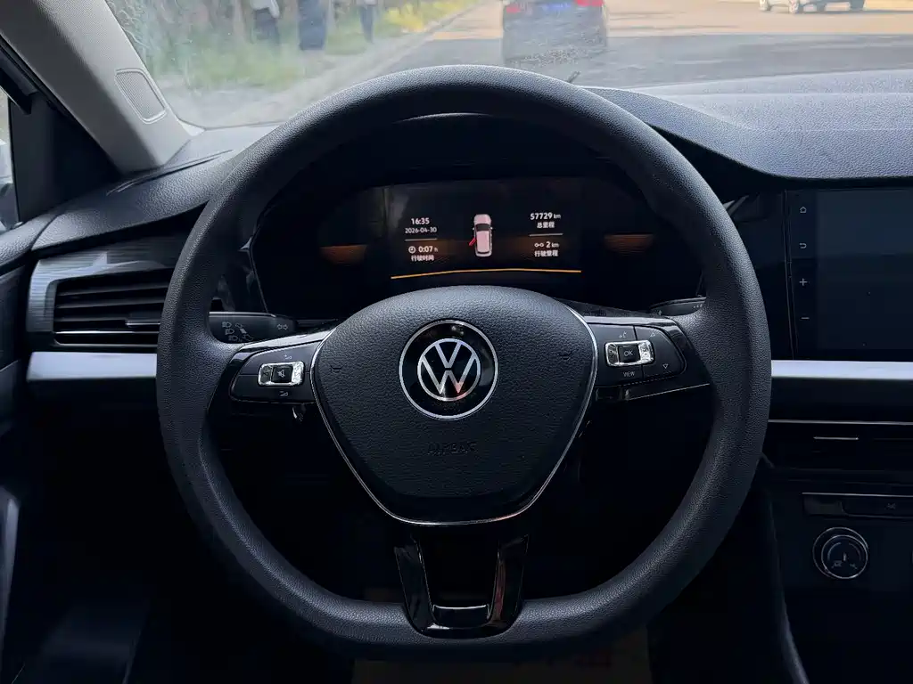 Volkswagen Lavida фото 8