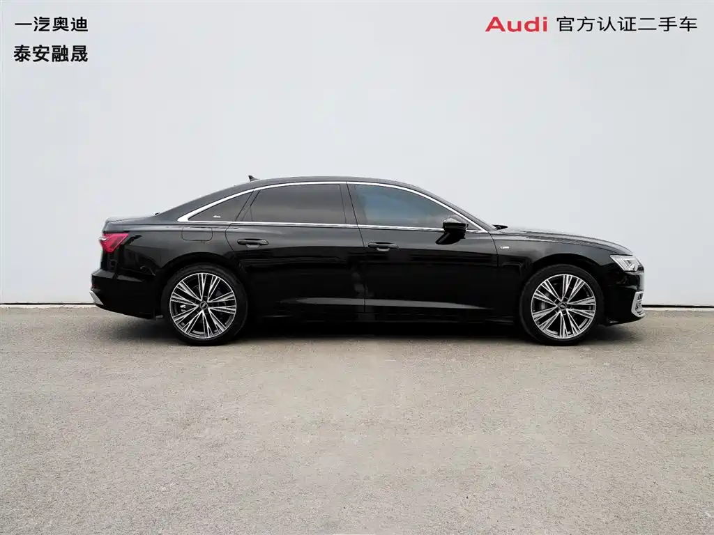 Audi A6L фото 3