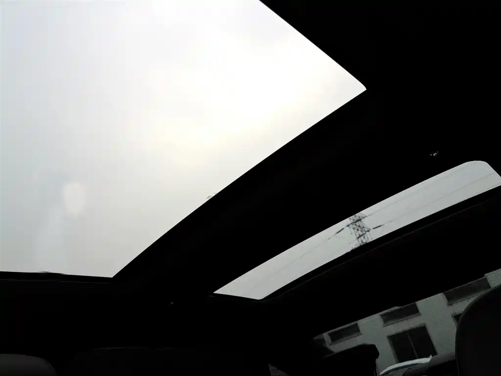 Audi A6L фото 11
