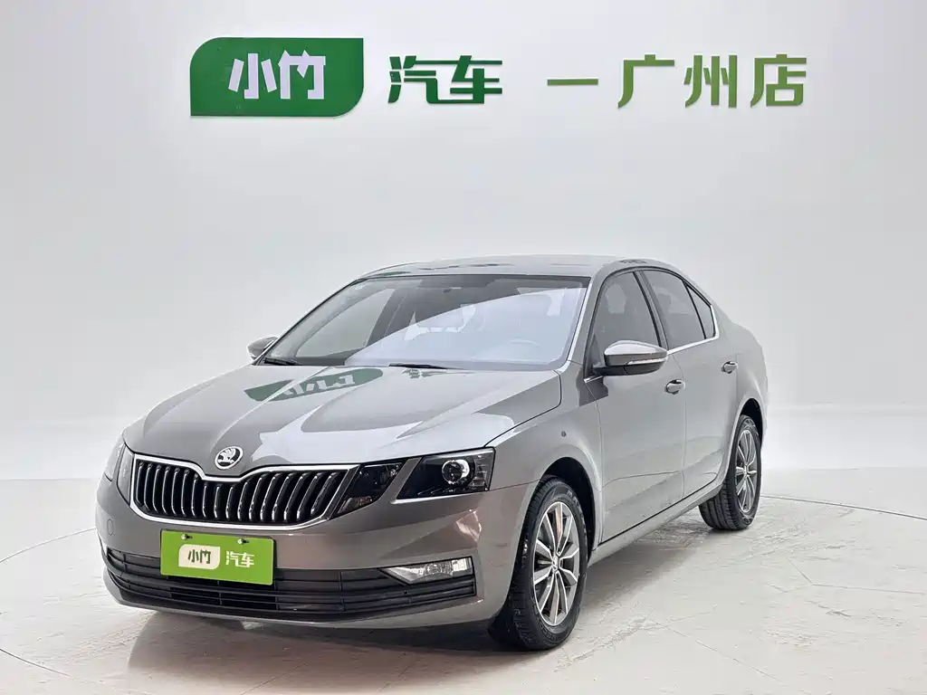 Skoda Octavia 2022 — фото автомобиля