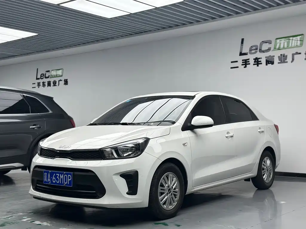 Kia Pegas 2022 — фото автомобиля