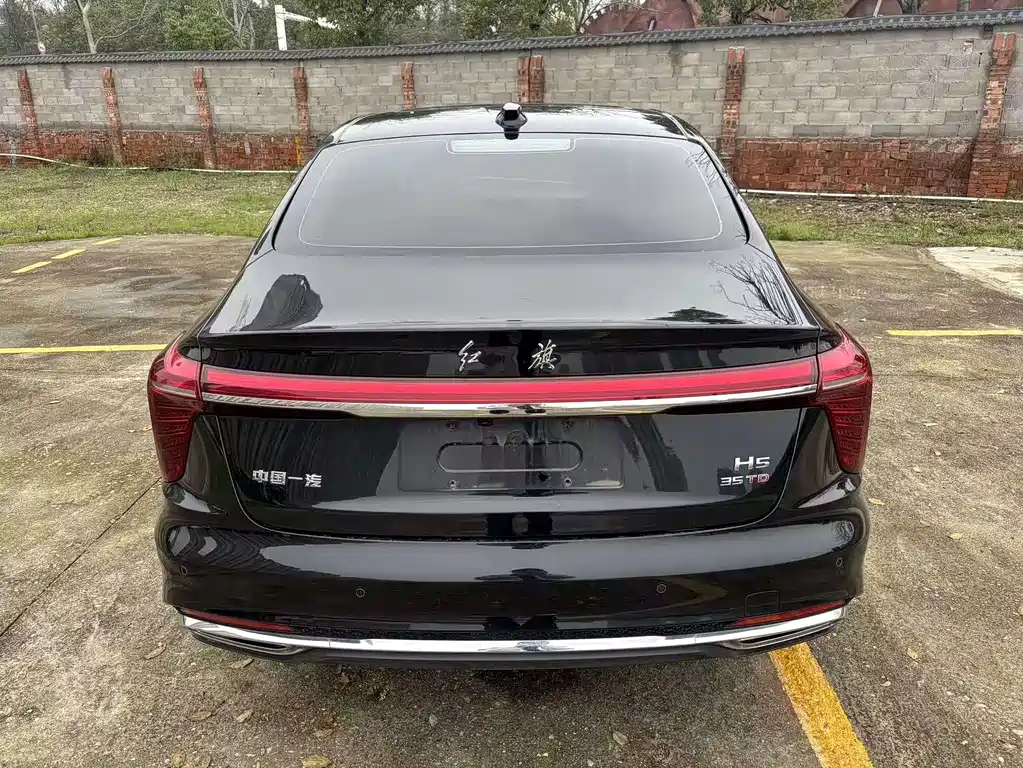 Hongqi H5 фото 6