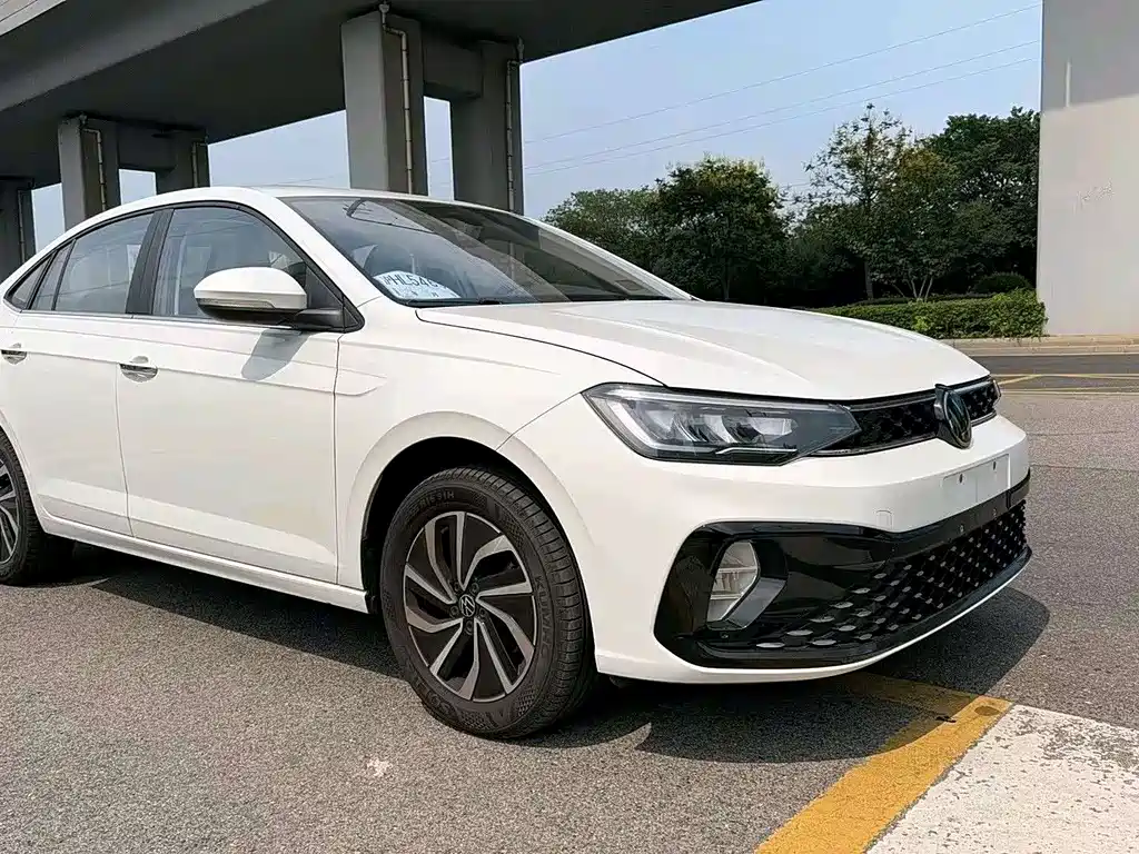 Volkswagen Lavida фото 3