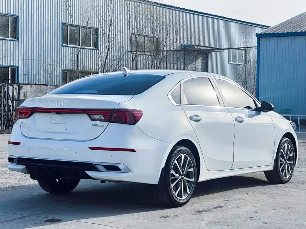 Kia K3 фото 3