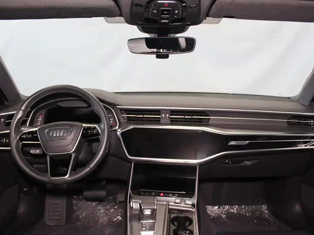 Audi A6L фото 8
