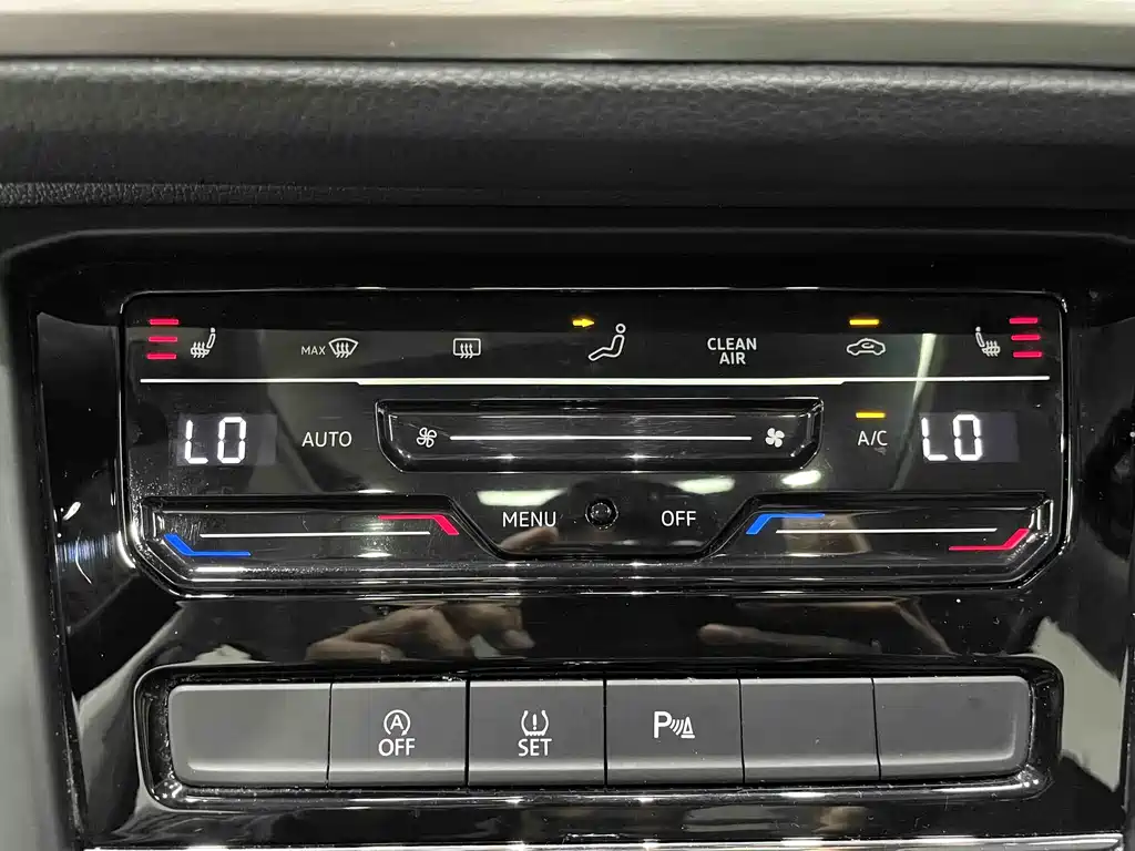 Volkswagen Touran фото 12