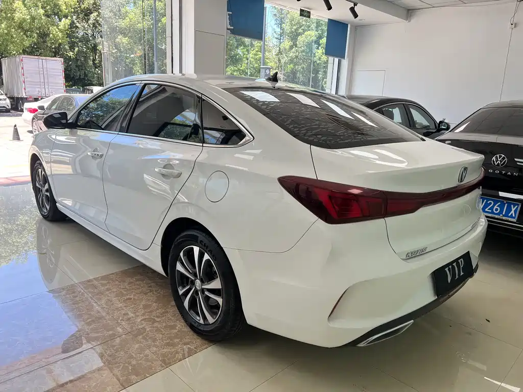 Changan Eado фото 3