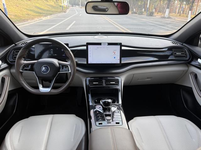 BYD Qin PLUS DM фото 2