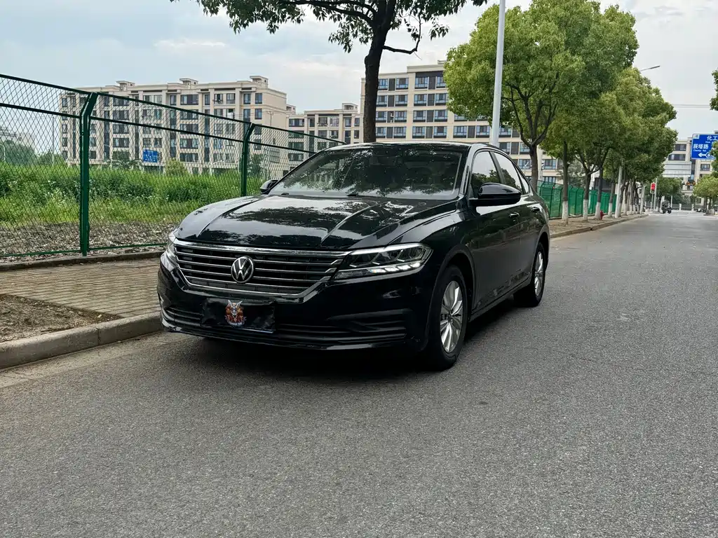 Volkswagen Lavida 2022 — фото автомобиля