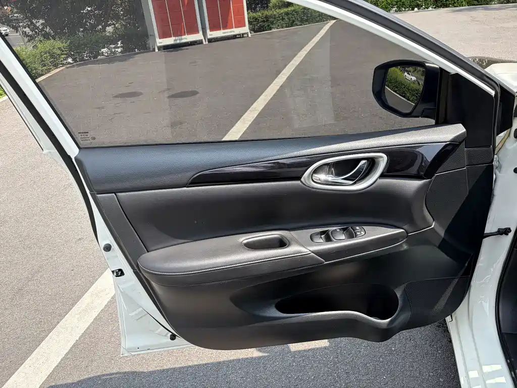 Nissan Sylphy фото 5