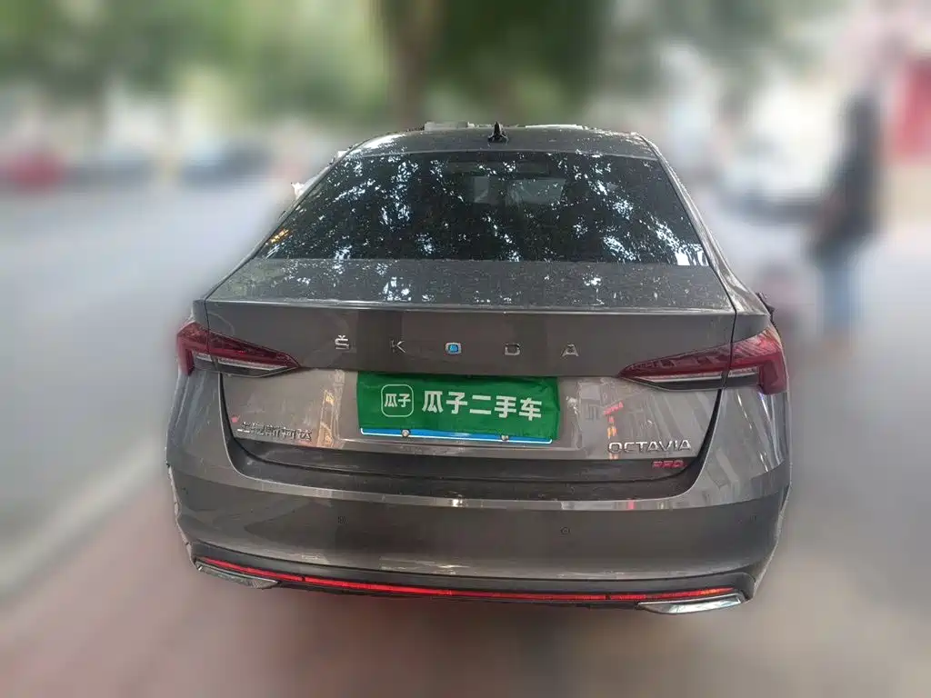 Skoda Octavia фото 5