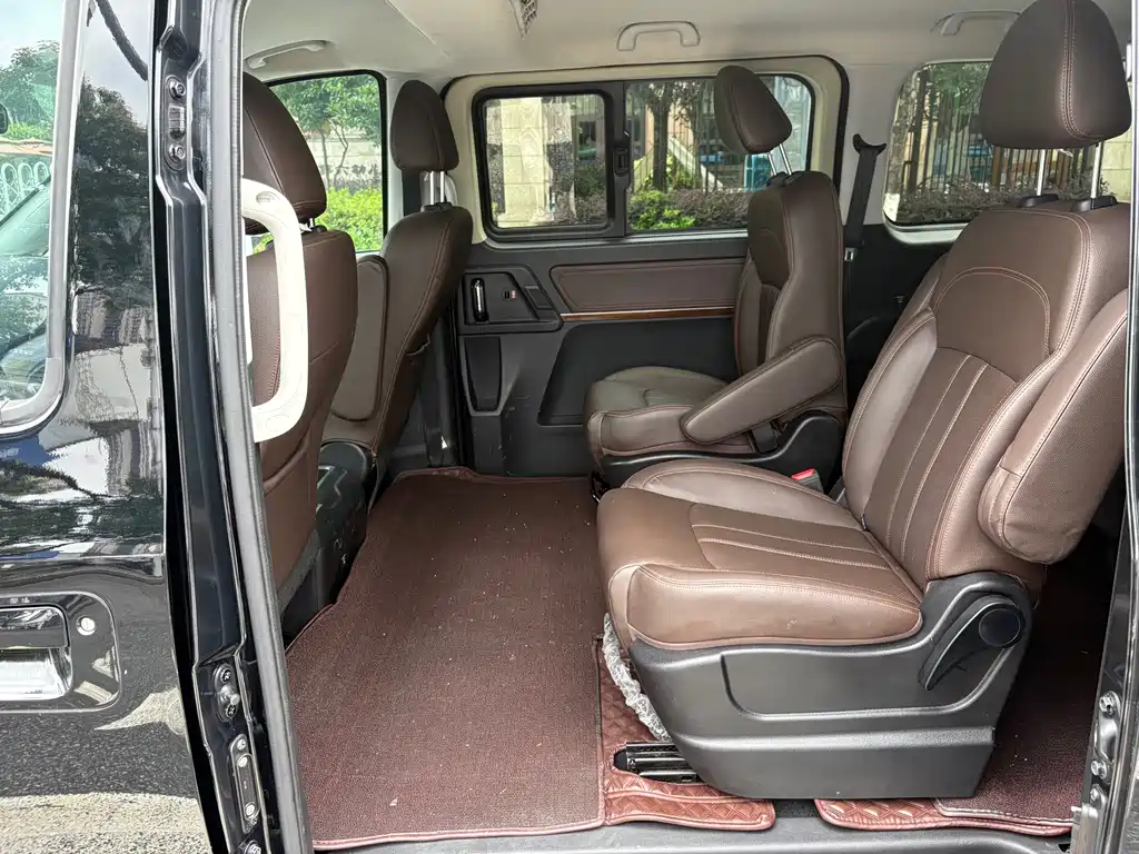 Dongfeng Forthing LingzhiPLUS фото 11