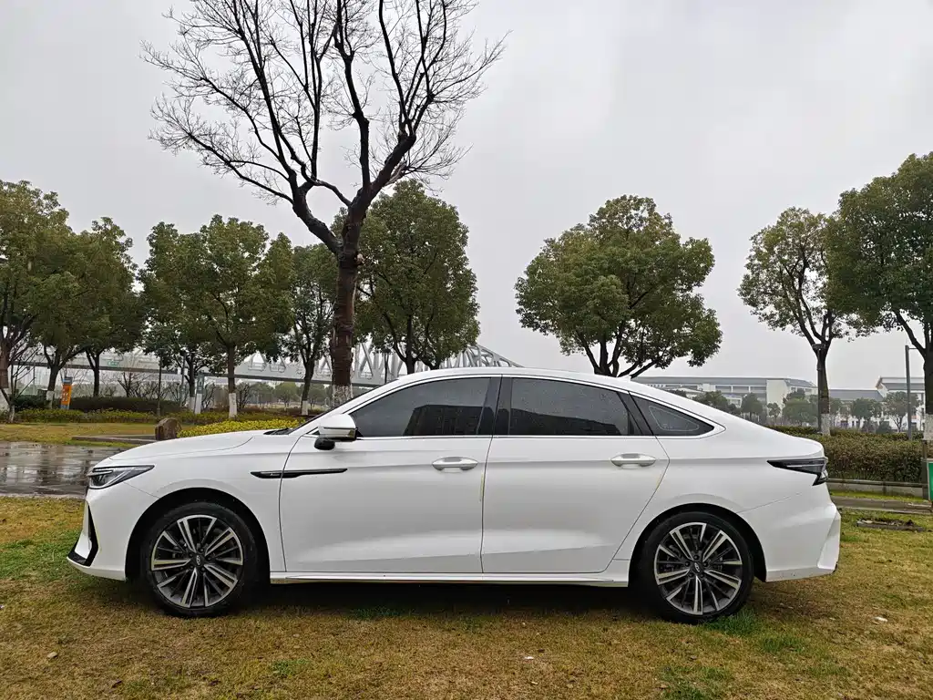 Chery Arrizo 8 фото 4