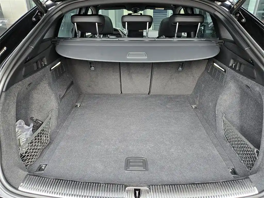 Audi Q5L Sportback фото 9