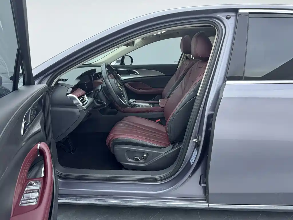 Hongqi H5 фото 4