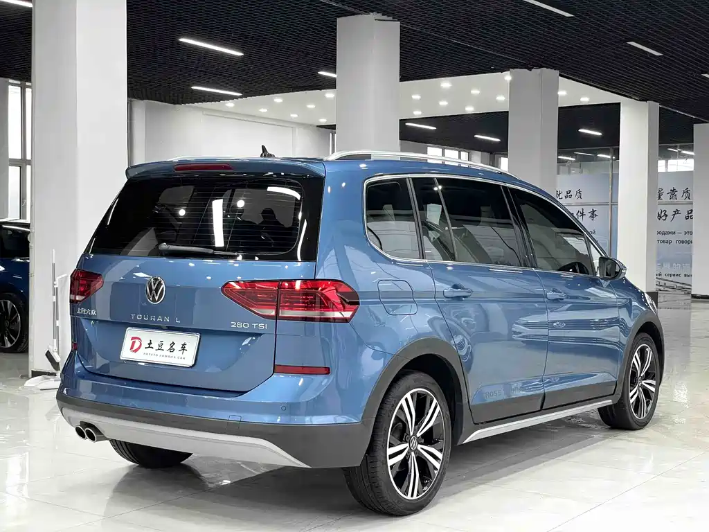 Volkswagen Touran фото 4