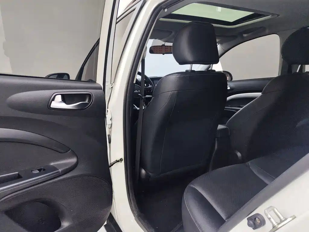 Kia KX1 фото 9
